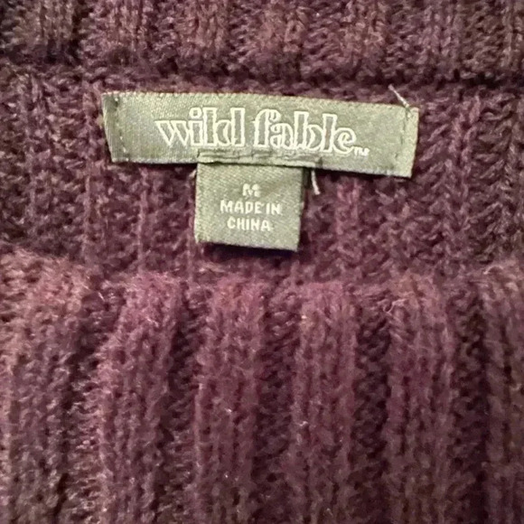 Wild Fable Black Boxy Cropped Sweater with Flare sleeves, size Medium - Picture 5 of 5